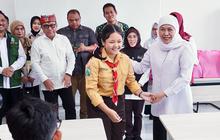 Momen Khofifah Terpikat Lagu Osing Siswi Sekolah Rakyat Banyuwangi, Berakhir Undangan ke Grahadi