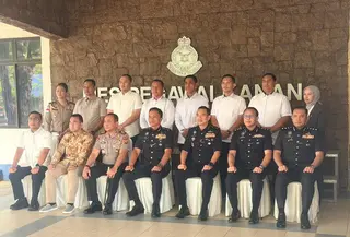 Polda Riau memperkuat kolaborasi penanganan kejahatan transnasional yang masif di wilayah perbatasan Indonesia, dengan beraudiensi bersama Polis Malaysia. (Foto: Tim Humas Polda Riau)