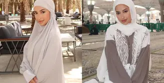 Jennifer Coppen baru-baru ini menjalankan ibadah umrah. Tak sendiri, artis 23 tahun ini mengajak serta putri semata wayangnya, Kamari. [@jennifercoppenreal20].
