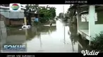 Seorang pelajar SMP berusia 12 tahun, ditemukan nelayan mengambang di pinggir sungai dekat muara Kali Lamong atau sekitar 1 kilometer dari lokasi kejadian.