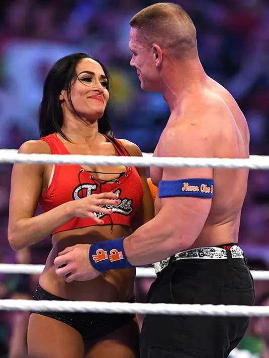 Selain itu John merasa Nikki selalu mendukung, dan memberikan inspirasi untuknya. Menurut John, Nikki tak seperti wanita lain yang pernah ditemuinya selama ini. Kekuatan, kecantikan, dan cinta Nikki telah mengubah pola pikir John. (doc.hollywoodlife.com)