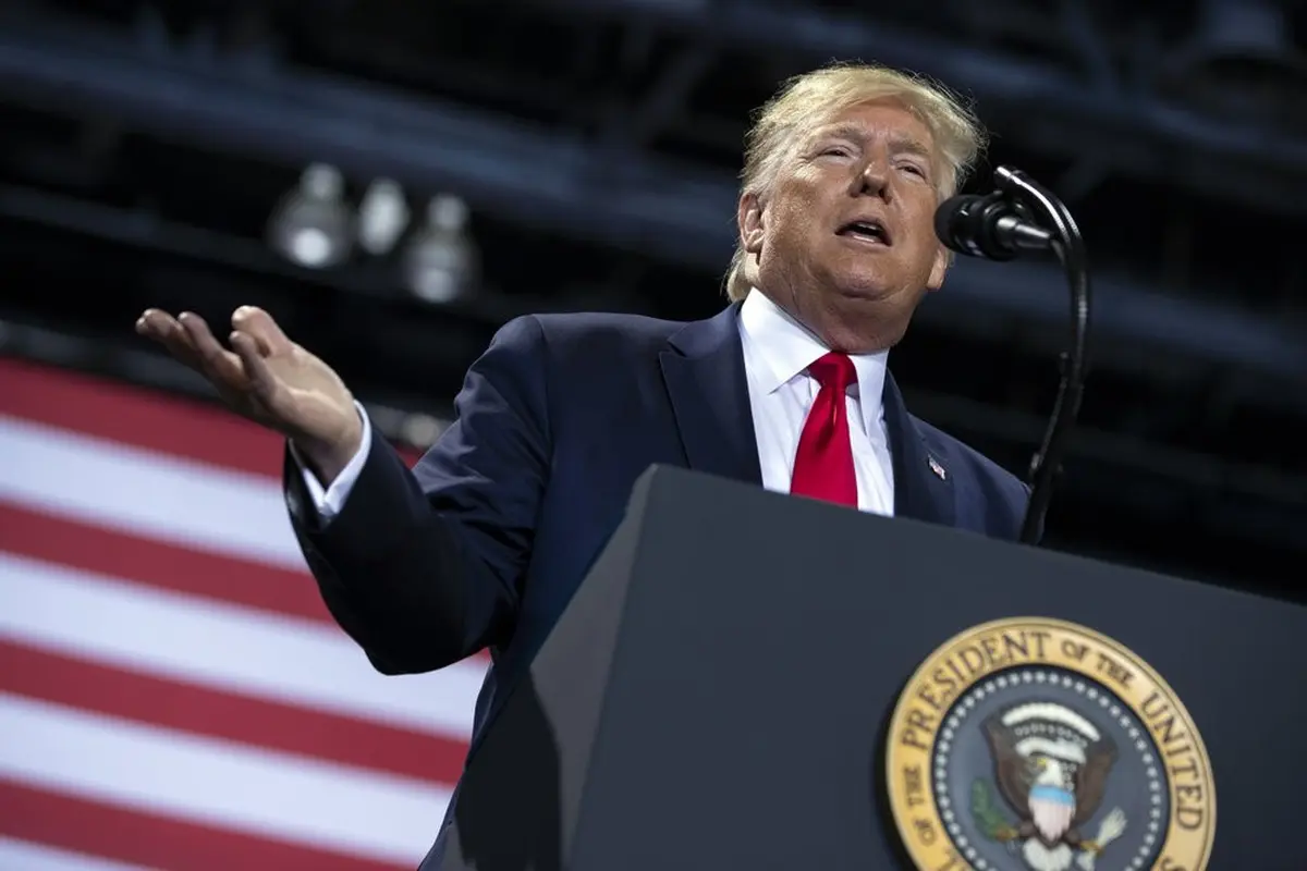 Presiden Donald Trump ketika berbicara di Kellogg Arena terkait pemakzulannya.