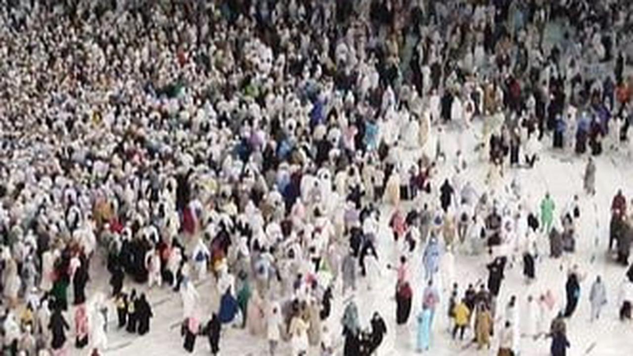 Calon haji kloter terakhir asal Kabupaten Mojokerto Jawa Timur diberangkatkan menuju Asrama Haji Sukolilo Surabaya, Rabu (21/6/2023) sore.