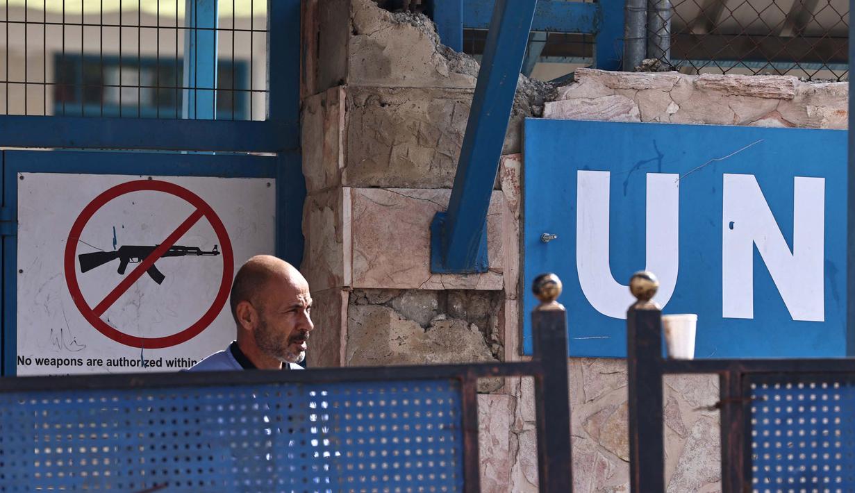 Pengumuman tersebut disampaikan Duta Besar Israel untuk PBB Danny Dannon. Ia mengumumkan bahwa negaranya telah memutuskan kerja sama dengan Badan Bantuan dan Pekerjaan Perserikatan Bangsa-Bangsa untuk Pengungsi Palestina (UNRWA). (Zain JAAFAR/AFP)