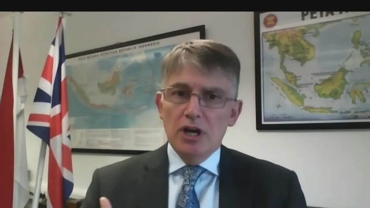 Duta Besar Inggris untuk Indonesia dan Timor Leste, Owen Jenkins dalam pembukaan Konferensi Perlindungan Data dan Keamanan Siber untuk para pemangku kepentingan pada 15 Juni 2021.