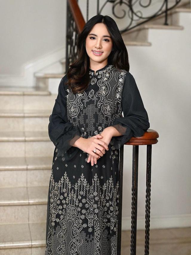 Foto-foto Keluarga Nia Ramadhani dan Ardie Bakrie, Sosok Mikhayla Makin ...