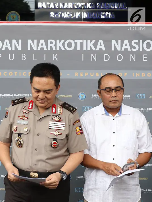 Kadiv Humas Mabes Polri Irjen M Iqbal dalam jumpa pers di Gedung BNN, Jakarta, Rabu (6/3). Mabes Polri menyatakan kasus dugaan penyalahgunaan narkotika yang menjerat politikus Andi Arief tidak dilanjutkan ke ranah hukum. (Liputan6.com/Immanuel Antonius)