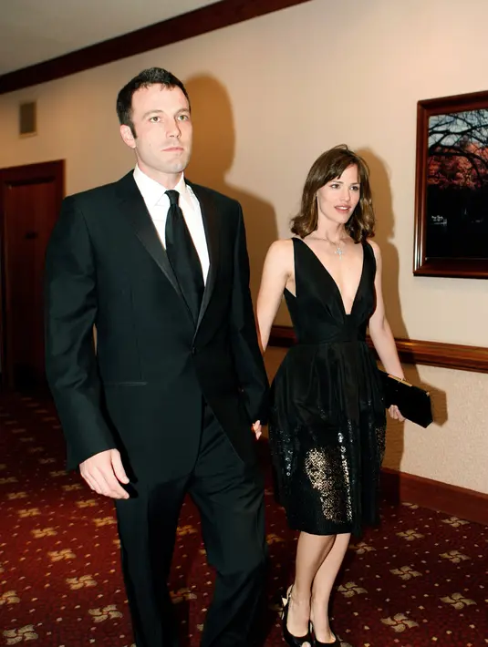 Menjalani rumah tangga selama 10 tahun, Ben dan Jen sudah dikaruniai tiga orang anak. Namun hal ini sangat disayangkan lantaran keduanya telah mengumumkan perceraiannya pada Juni 2015 lalu. (AFP/Bintang.com)