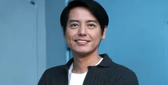 Usia pesinetron Roger Danuarta telah menginjak 35 tahun. Hingga kini, pemeran dalam sinetron Anugerah Cinta itu belum memutuskan untuk mengakhiri masa lajangnya. (Nurwahyunan/Bintang.com)