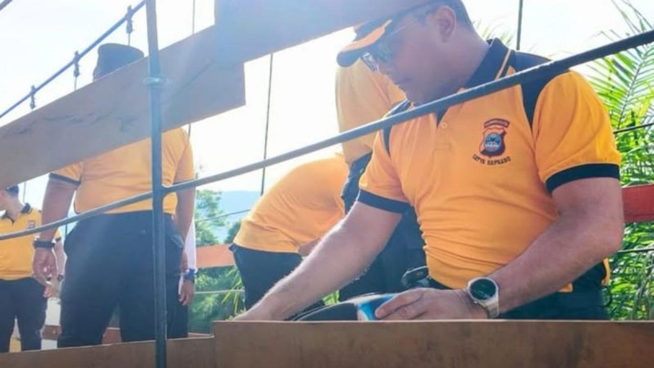 Polres Tala Percepat Perbaikan Jembatan di Desa Kunyit, Dorong Ekonomi Lokal