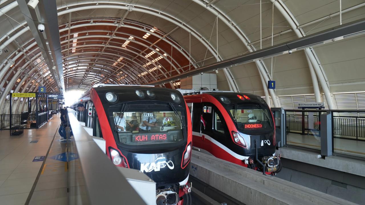 FOTO: Pengguna LRT Jabodebek Tembus Rekor Tertinggi April 2026
