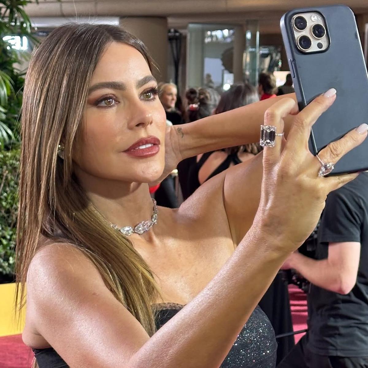 Sofia Vergara dan Lewis Hamilton Dikonfirmasi Hanya Berteman