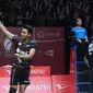 Ganda campuran Indonesia, Tontowi Ahmad/Liliyana Natsir usai mengalahkanZhang Nan/ LIU Xuanxuan (China) di perempat final Indonesia Masters 2018 di Istora Senayan, Jumat (26/1). Tontowi/Liliyana unggul 21-18 21-19. (Liputan6.com/Helmi Fithriansyah)