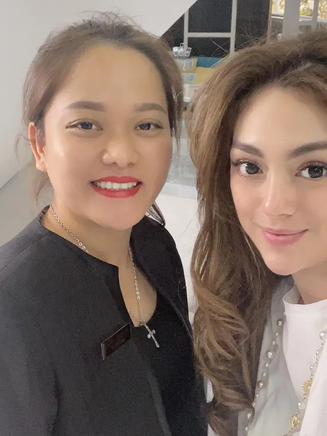 6 Momen Celine Evangelista Hapus Semua Tato, Termasuk Tato Tanggal Pernikahan