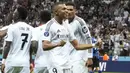 Selebrasi striker Real Madrid, Kylian Mbappe setelah mencetak gol kedua timnya ke gawang Atalanta pada laga Piala Super Eropa 2024 di Narodowy Stadium, Warsawa, Polandia, Rabu (14/8/2024). (AP Photo/Czarek Sokolowski)