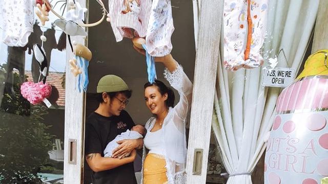 5 Momen Penyambutan Nadine Chandrawinata Usai Melahirkan, Dekorasinya Meriah