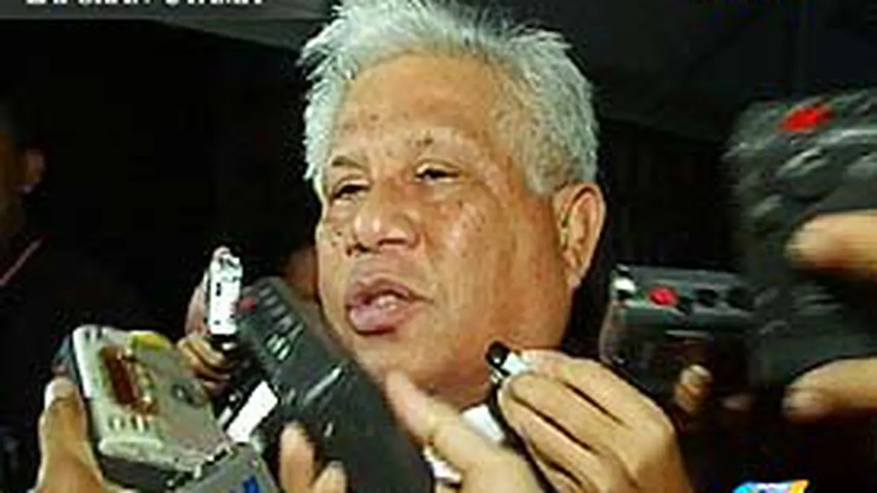 100605aBusungLapar-NTT.jpg