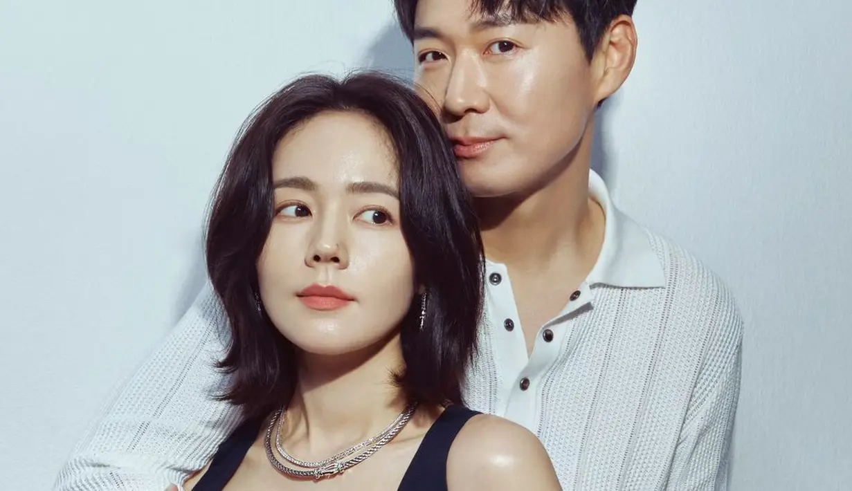 <p>Keduanya menarik perhatian dengan memamerkan penampilan mereka sebagai pasangan yang penuh kasih sayang. (Foto: Instagram/ hangaingagari)</p>