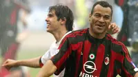 Hal yang membuat ketegangan jarang terjadi jika bermain bersama Cafu. Selama berkarier di lapangan hijau, Cafu sukses meraih gelar tertinggi di sepak bola baik bersama klub yaitu AC Milan di Liga Champions maupun bersama timnas Brazil di Piala Dunia. (AFP/Paolo Cocco)