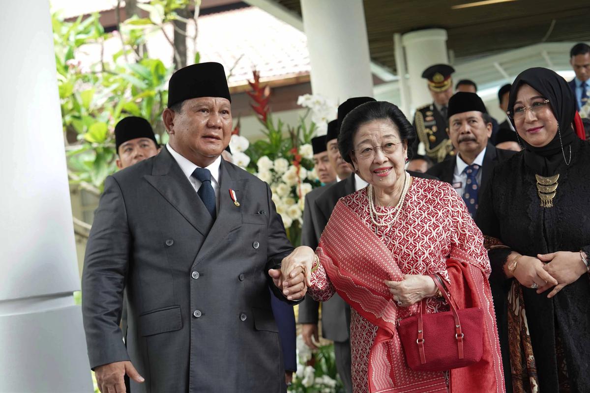 FOTO: Momen Kebersamaan Prabowo dan Megawati saat Upacara Hari Lahir Pancasila