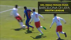 Pemain muda Barcelona, Jordi Mboula mencetak gol indah lagi pada ajang UEFA Youth League melwan Red Bull Salzburg.