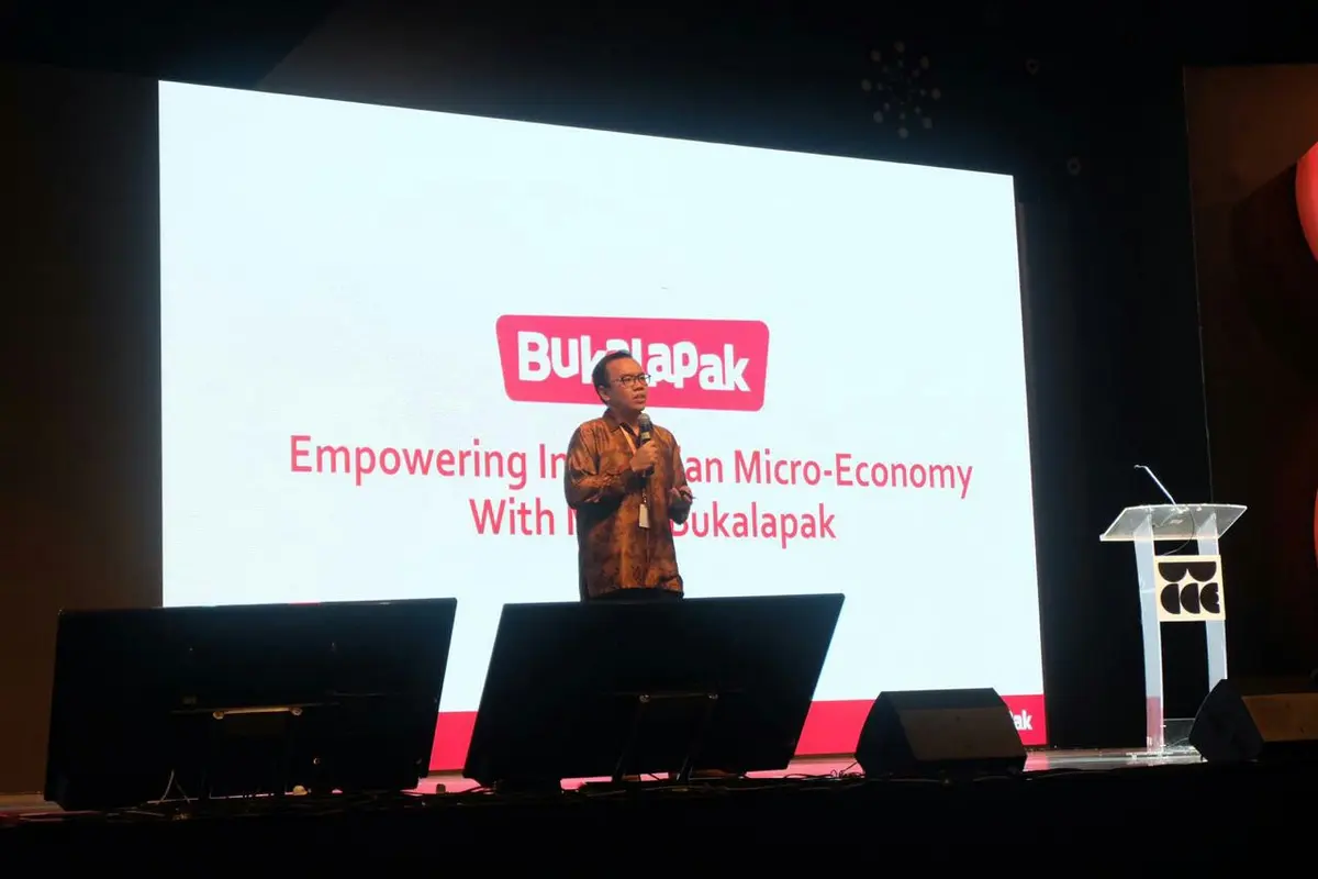 Co-Founder Bukalapak Fajrin Rasyid dalam acara World Conference on Creative Economy 2018 di Nusa Dua Bali, Rabu (7/11/2018). Liputan6.com/Septian Deny