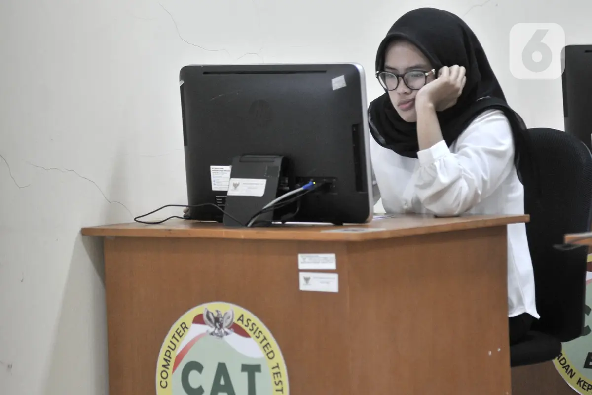 Ragam Ekspresi Para Peserta Tes CPNS