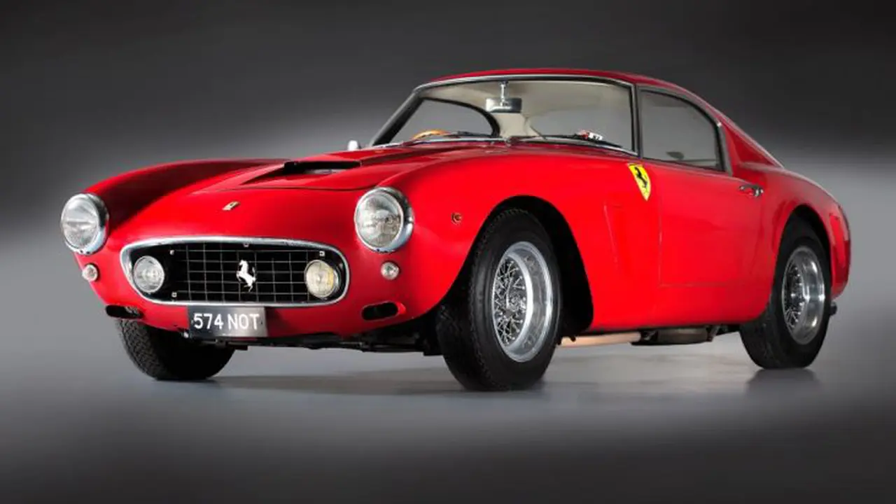Dua Ferrari Langka dan Unik Siap Dilelang