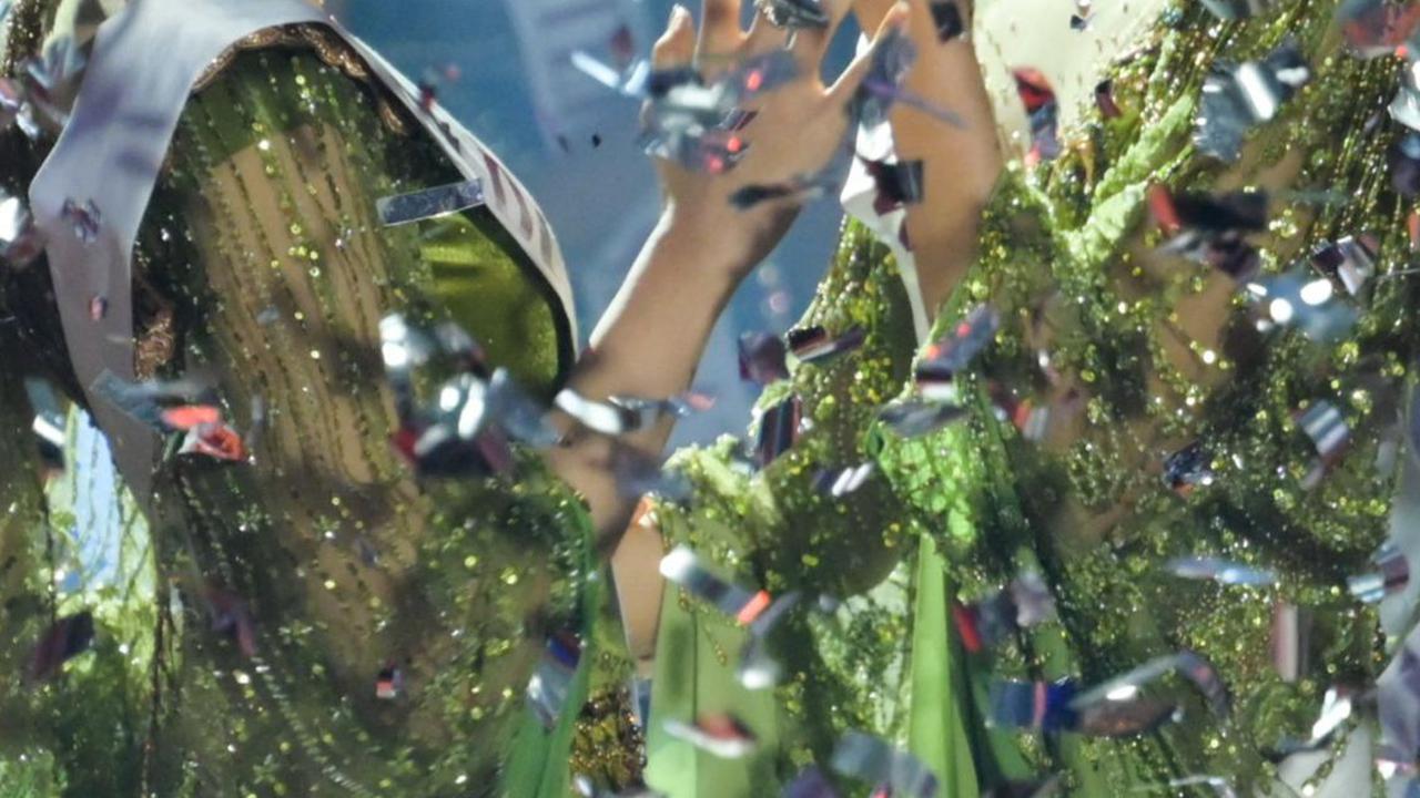 Harashta, yang akrab disapa Tata, berhasil meraih mahkota Puteri Indonesia 2024 setelah mengalahkan wakil DI Yogyakarta,&nbsp;Sophie Kirana pada babak grand final.&nbsp;Bay Ismoyo/AFP