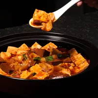 Hidangan tahu sutra yang lembut dengan potongan ayam dan jamur yang dimasak dalam saus gurih bercita rasa umami. (Foto/dok: Pexels/Change C.C)