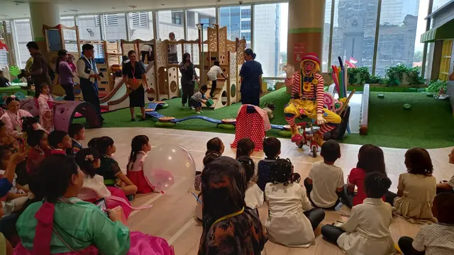 Potret anak-anak pengungsi bermain di miniapolis