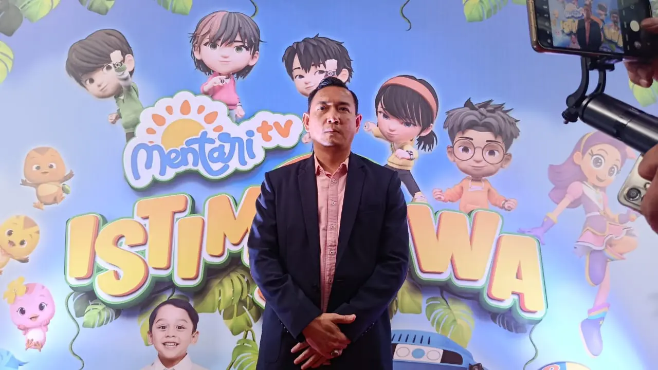Ketua KPI Ubaidillah menghadiri HUT ketiga MENTARI TV. (Dimas Septyawan/ Liputan6.com)