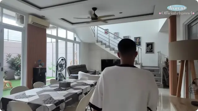 6 Potret Dapur dan Meja Makan Rumah Baru Jirayut, Ada di Area Indoor dan Outdoor