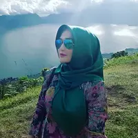 Rumah tangga Eddies Adelia akhirnya berakhir di Pengadilan Agama Bekasi. Hal itu dikatakan oleh artis yang kini kembali ke dunia entertainment agar tidak terjadi fitnah melalui sambungan telepon. (Instagram/eddiesadellia)