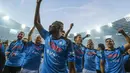 <p>Di laga ini, Napoli berhasil menang tipis dengan skor 1-0 atas tamunya berkat gol semata wayang Victor Osimhen dari titik putih. (Alessandro Garofalo/LaPresse via AP)</p>