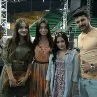 Prilly Latuconsina dan Pemain Elif. foto: twitter