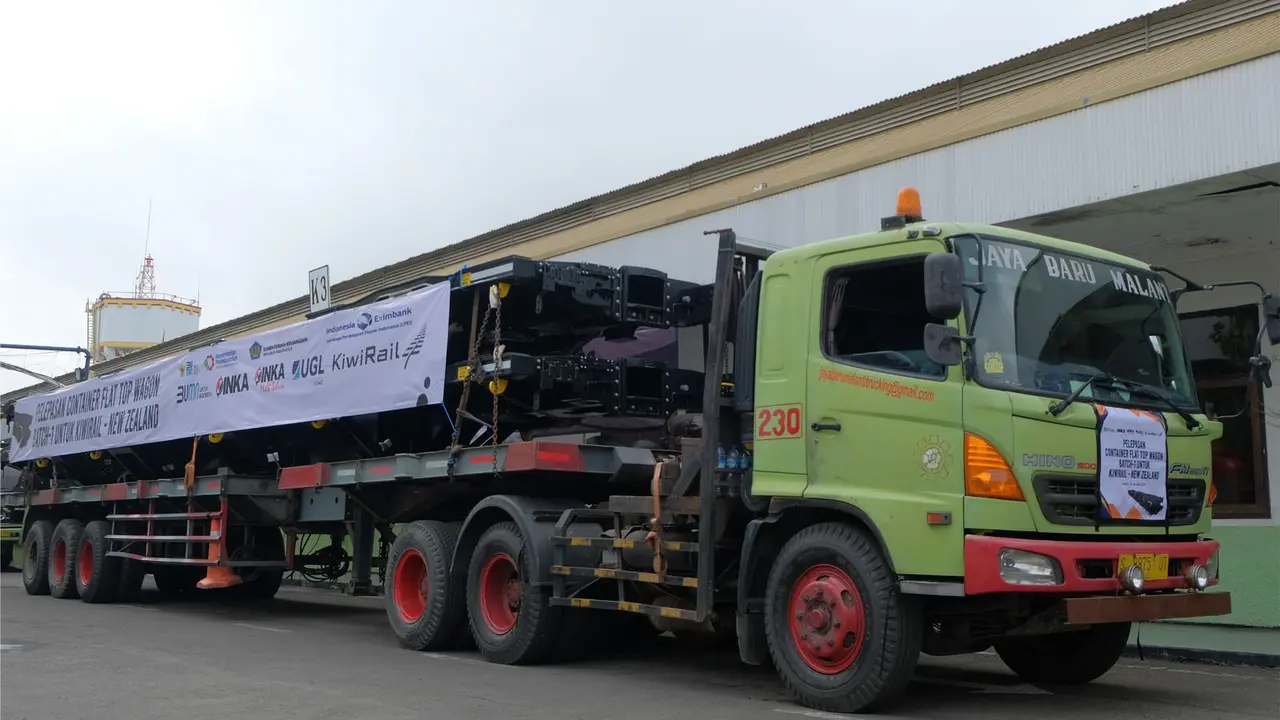 LPEI memberikan pembiayaan ke PT INKA Multi Solusi (IMS) untuk memproduksi gerbong barang bertipe container flat top (CFT) wagon untuk Selandia Baru. (Dok LPEI)