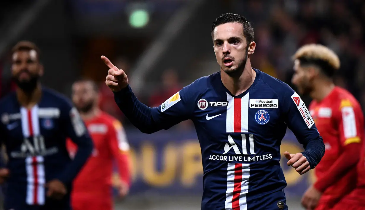 Pablo Sarabia didatangkan dari Sevilla ke PSG pada transfer musim panas 2019/2020 silam dengan nilai 18 juta Euro. Sayangnya pemain asal Spanyol ini tak pernah menjadi pilihan utama di Parc des Princes. (Foto: AFP/Franck Fife)