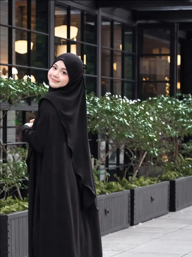 Nadya Khietna alias Una