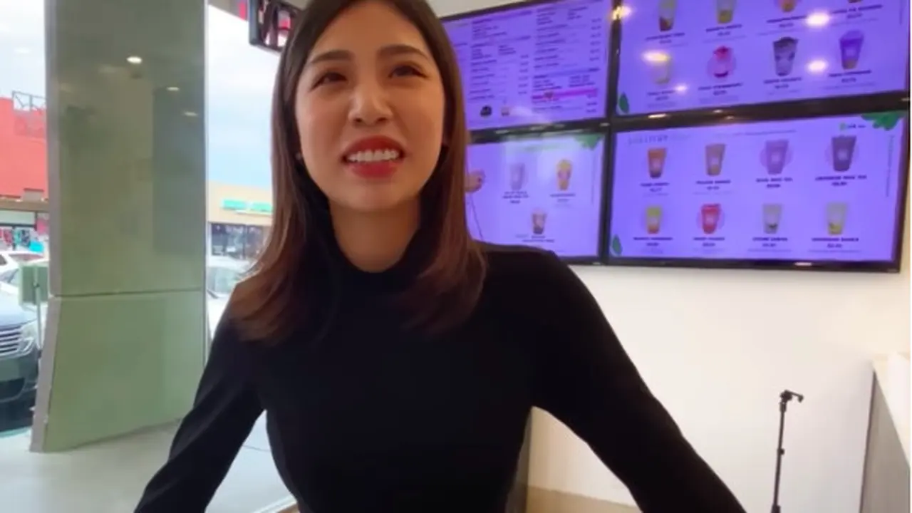 Obsesi Miliki Pinggang Kecil, Wanita Ini Rela Makan Sekali Sehari