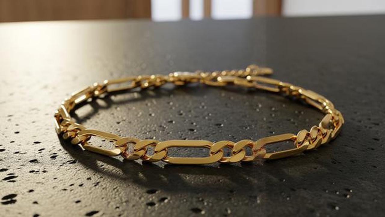 8 Pilihan Gelang Emas Rantai yang Ringan untuk Kegiatan Sosial yang Tetap Terlihat Rapi dan Elegan
