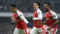 Striker Arsenal Alexis Sanchez merayakan golnya ke gawang Hull City dalam lanjutan Liga Inggris di Emirates Stadium, Sabtu (11/2/2017) malam WIB. (Adam Davy/PA via AP)