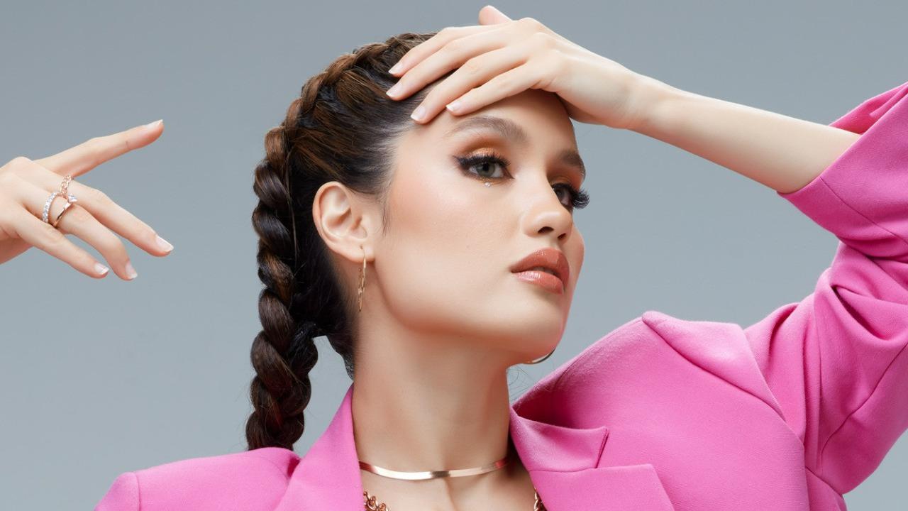 Cinta Laura Kiehl untuk kampanye baru UBS Gold