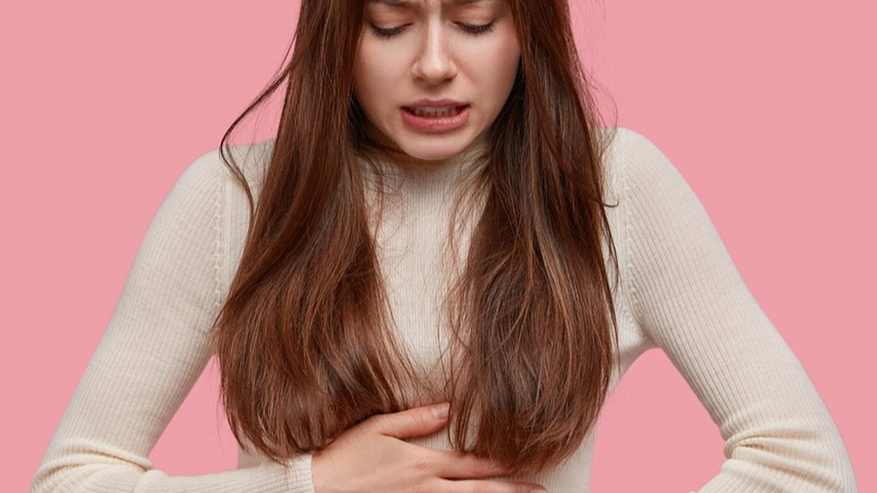 8 Makanan Penyebab BAB Berdarah, Perlu Diwaspadai