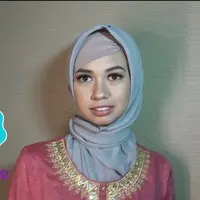 Yuki Kato menggunakan hijab saat berperan di dalam film Cahaya Cinta Pesantren. Dalam kehidupan nyata, apakah Yuki akan benar-benar menggunakan hijab? 