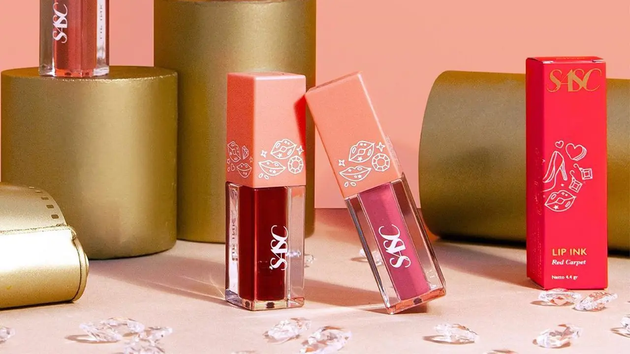 Daripada Lipstik, Lip Ink Bisa Jadi Produk Pewarna Bibir yang Natural untuk Remaja