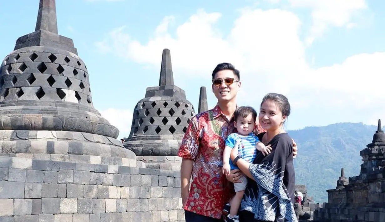 Putri Titian dan Junior Liem