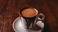 Ilustrasi minuman cokelat panas. (Photo by Giancarlo Duarte on Unsplash)