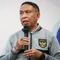 Wakil Ketua Umum PSSI, Zainudin Amali memberikan sambutan saat acara menyambut Hari Ulang Tahun PSSi ke-93 di Selasar VIP Barat Stadion Utama Gelora Bung Karno (SUGBK), Senayan, Jakarta, Jumat (14/04/2023). (Bola.com/Bagasakra Lazuardi)