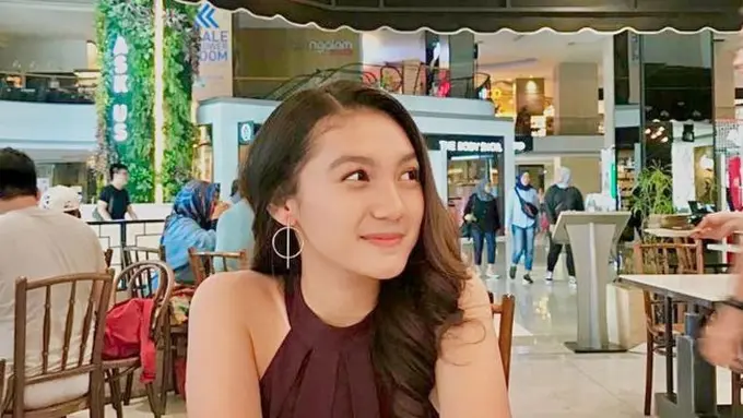 Potret Cantik Fiolina Teja Yanti. (instagram/fiolinatejaay)